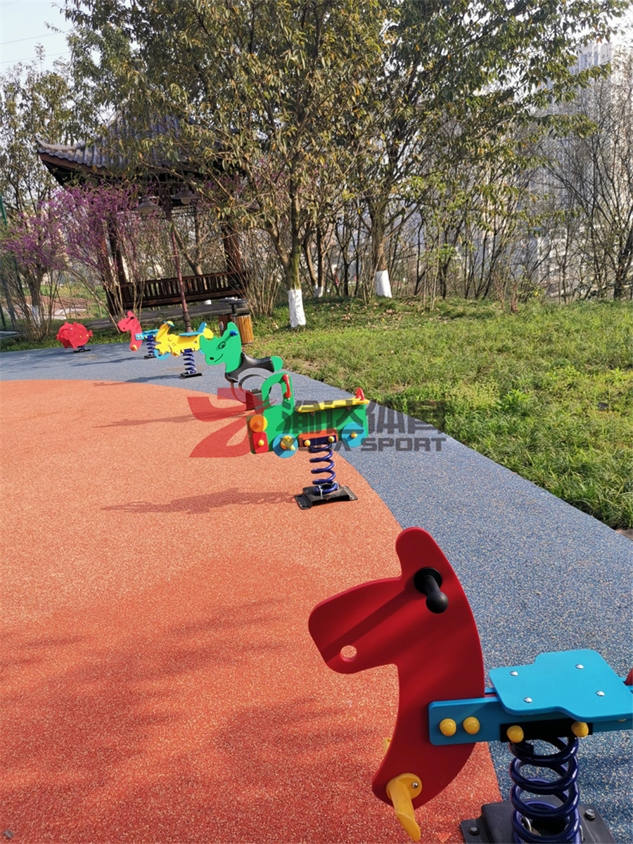 1591602028801294.jpg PE板搖搖樂.jpg